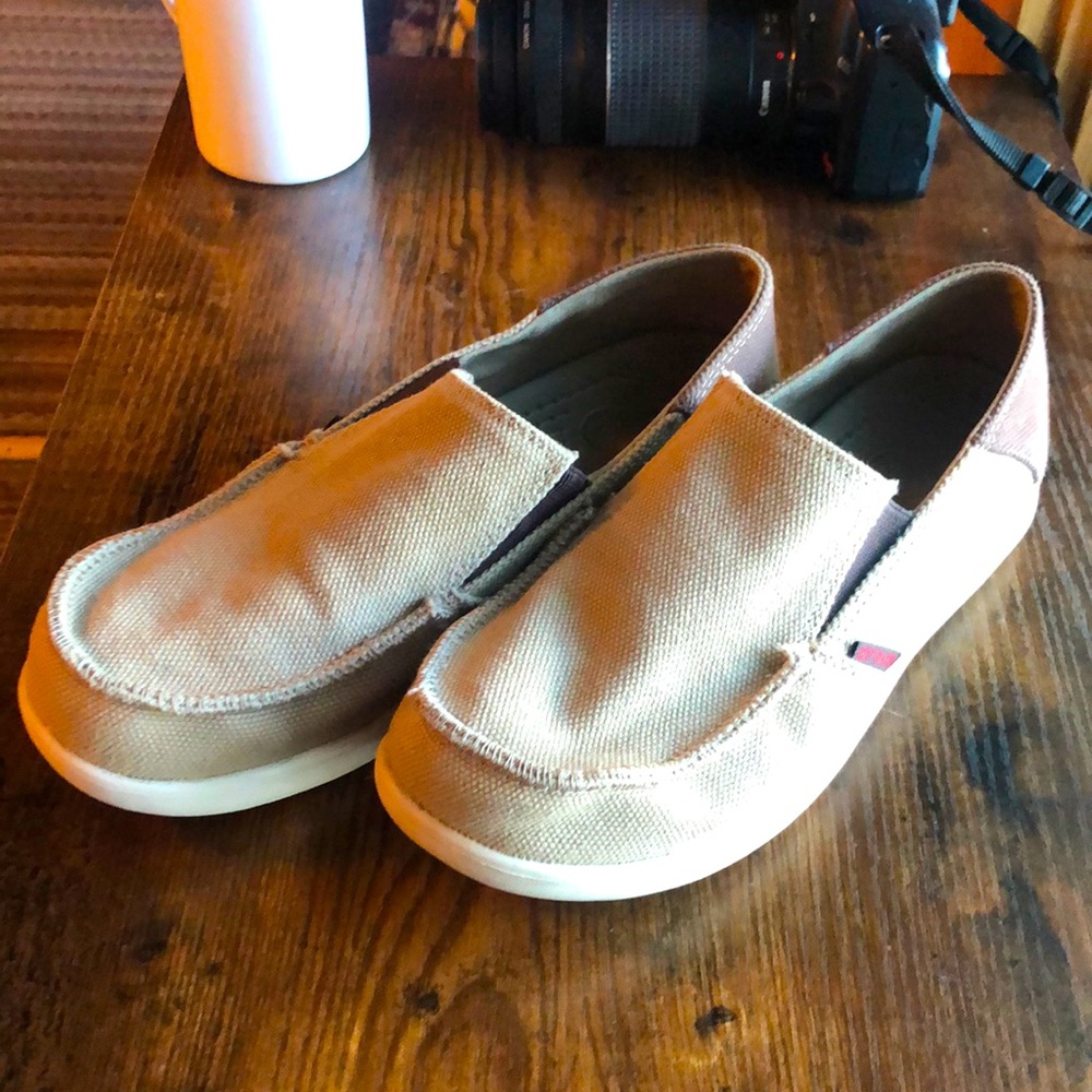 CROCS canvas loafers men’s 6 women’s 8